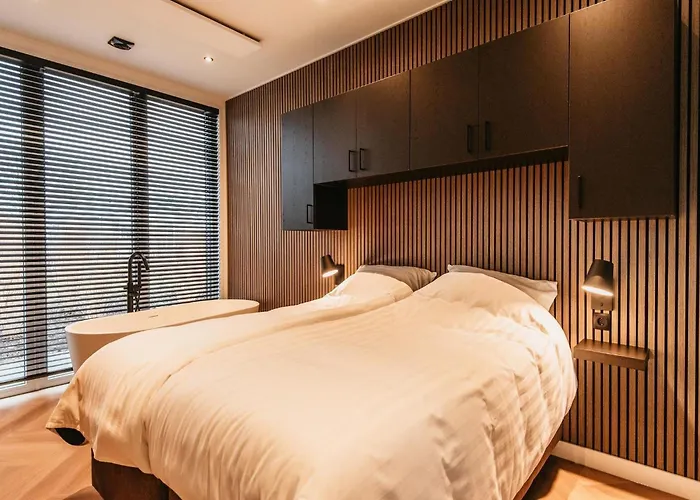 Stylish With Garden Space Kesteren